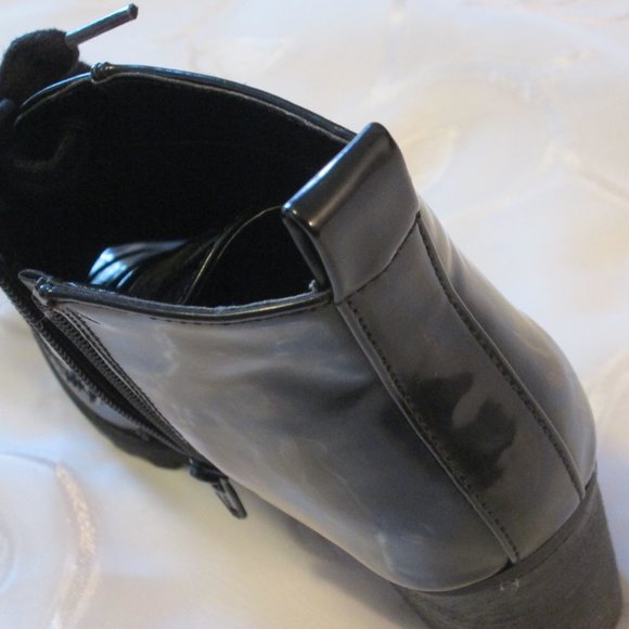 BLACK PATENT MIX NO. 6 BOOTIES - Picture 3 of 12